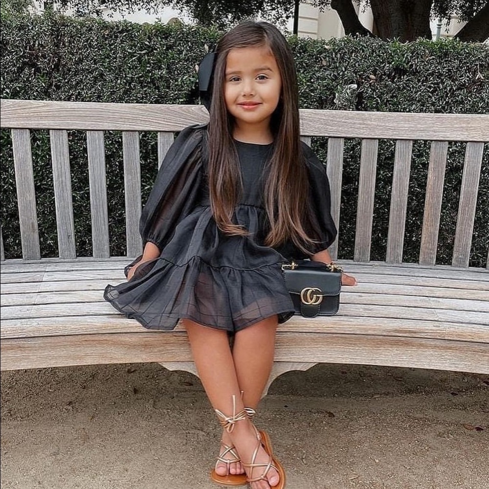 Meet your Posher, Mehribon